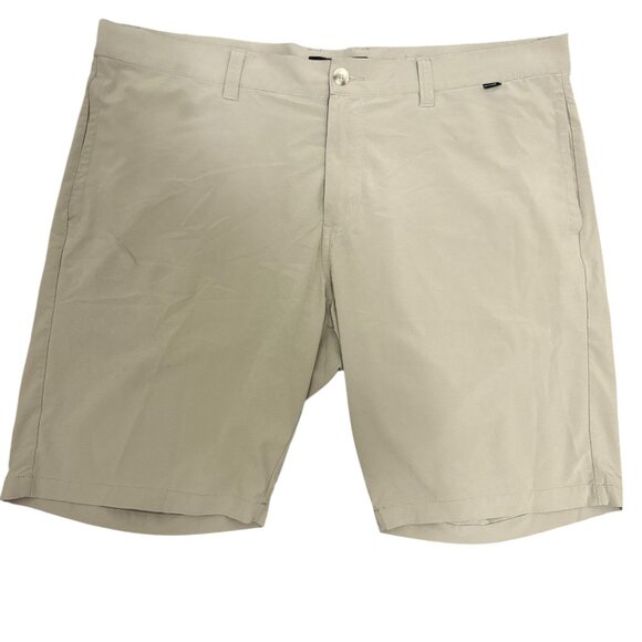 Men’s Golf Chino Casual Shorts Travis Mathew Tan Khaki Size 40 Performance Golf - Picture 1 of 6